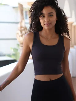Bra:30 Scoop Back Crop Top