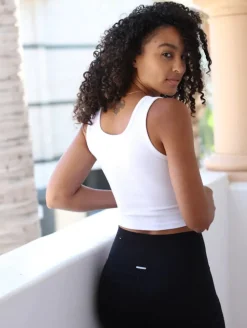 Bra:30 Scoop Back Crop Top