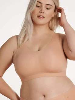 Evelyn & Bobbie Defy Bra