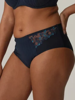 PrimaDonna Deauville Full Brief
