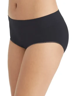 Wacoal Feeling Flexible Brief