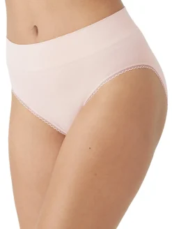 Wacoal Feeling Flexible Hi-Cut Brief