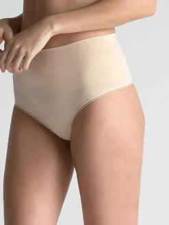 Yummie Seamless Shaping Thong